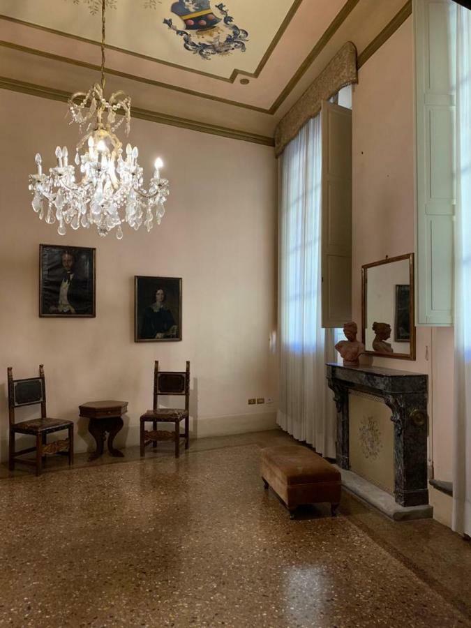 Palazzo Bargellini Panzacchi Apartments Bologna Luaran gambar