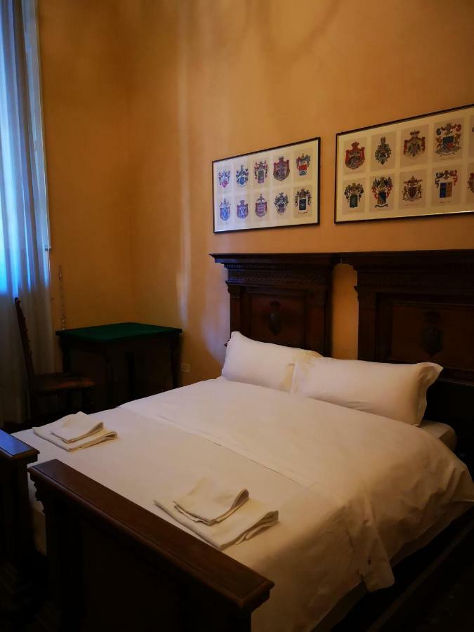 Palazzo Bargellini Panzacchi Apartments Bologna Luaran gambar